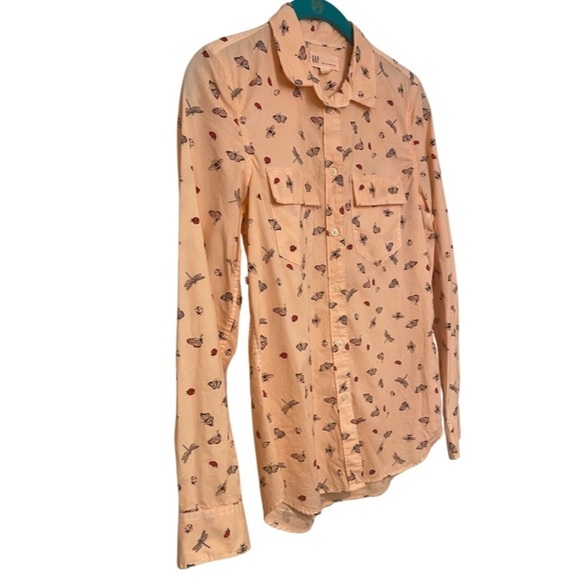 GAP Fitted Boyfriend Shirt Button Down Peach Colored with Bugs Size XS - Picture 4 of 15